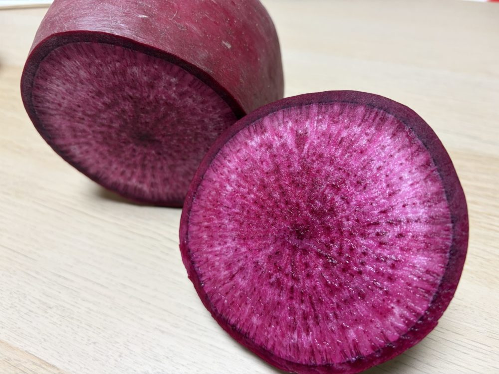 紅くるり大根断面